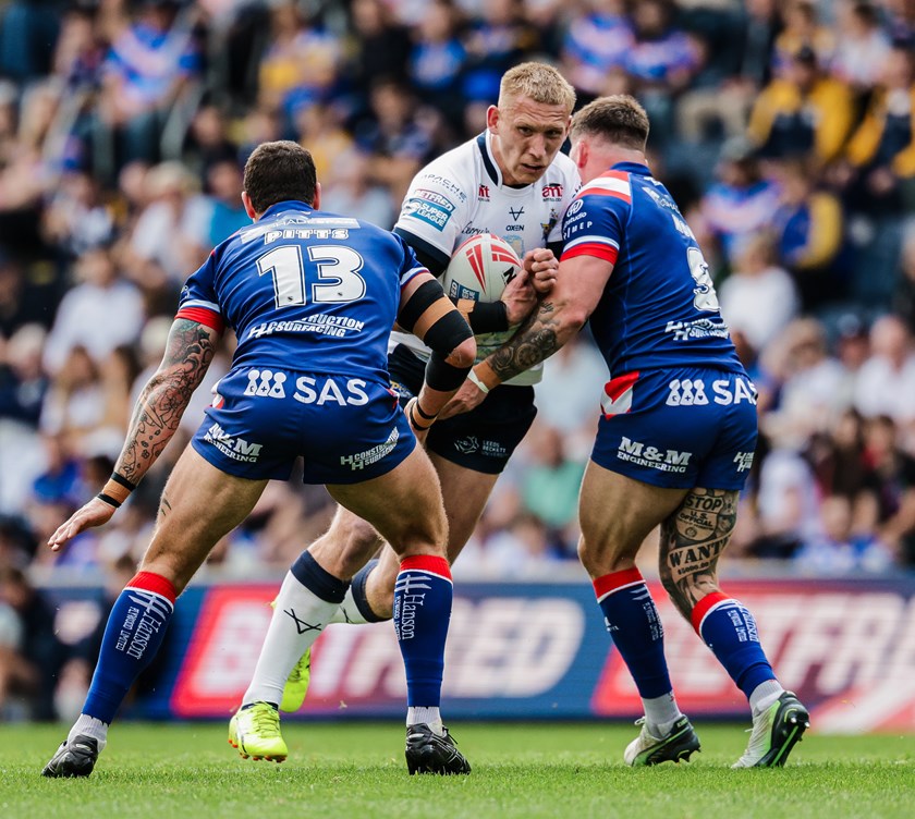 Leeds prop Mikolaj Oledzki is the third English star to commit to Perth Bears next season.